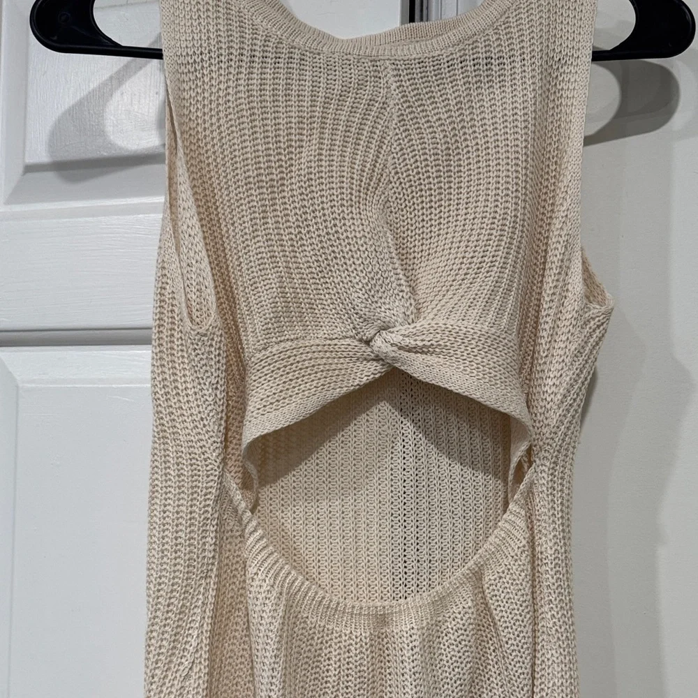 Elegant Cream Sleeveless swim coverup nwot - Picture 6 of 6